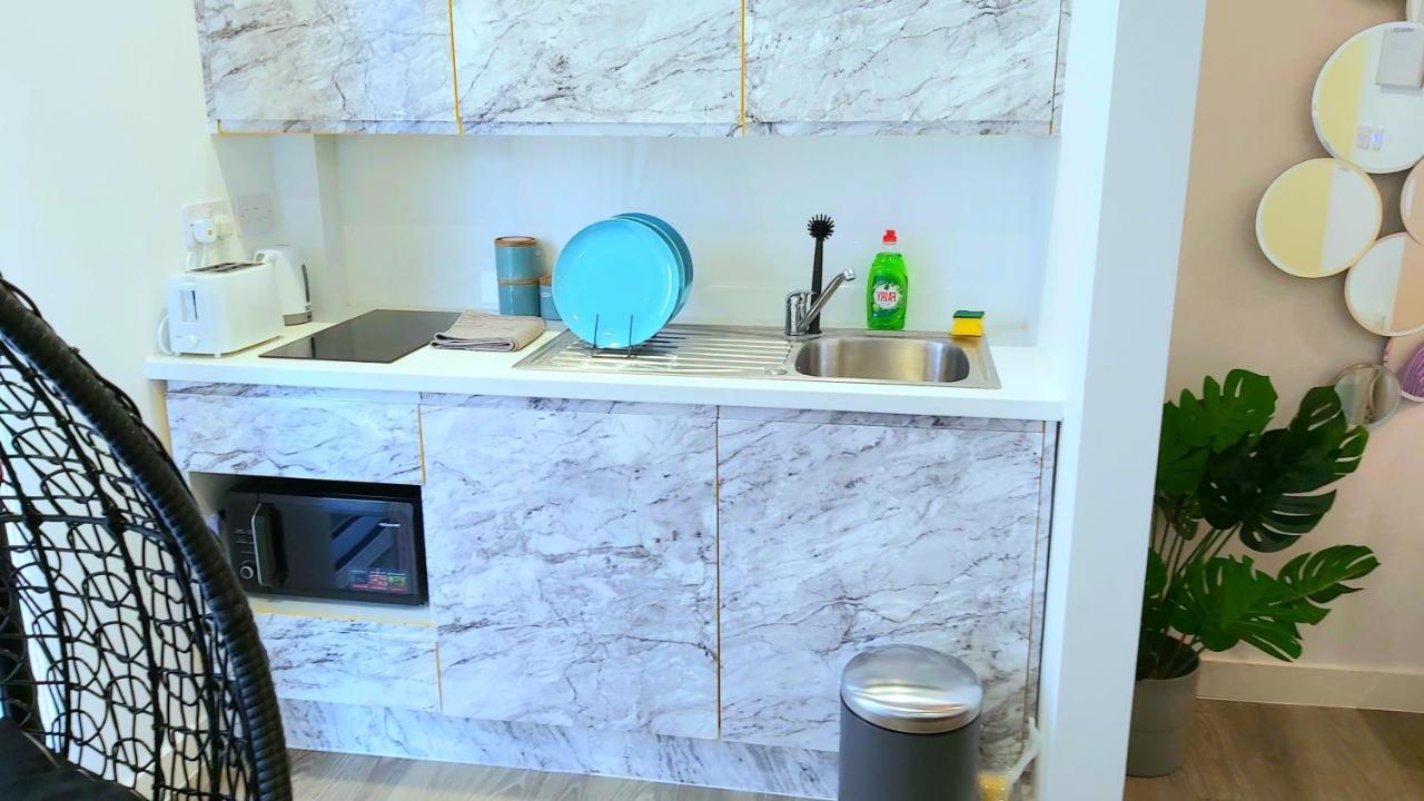 Great Studio Apartments - Netflix, Wifi, Digital Tv Sheffield Exterior foto